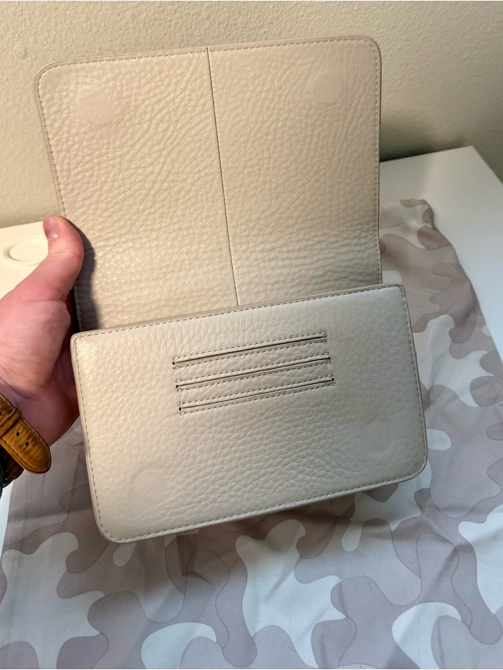 Dagne Dover Cream Leather Crossbody Bag - Picture 7 of 13